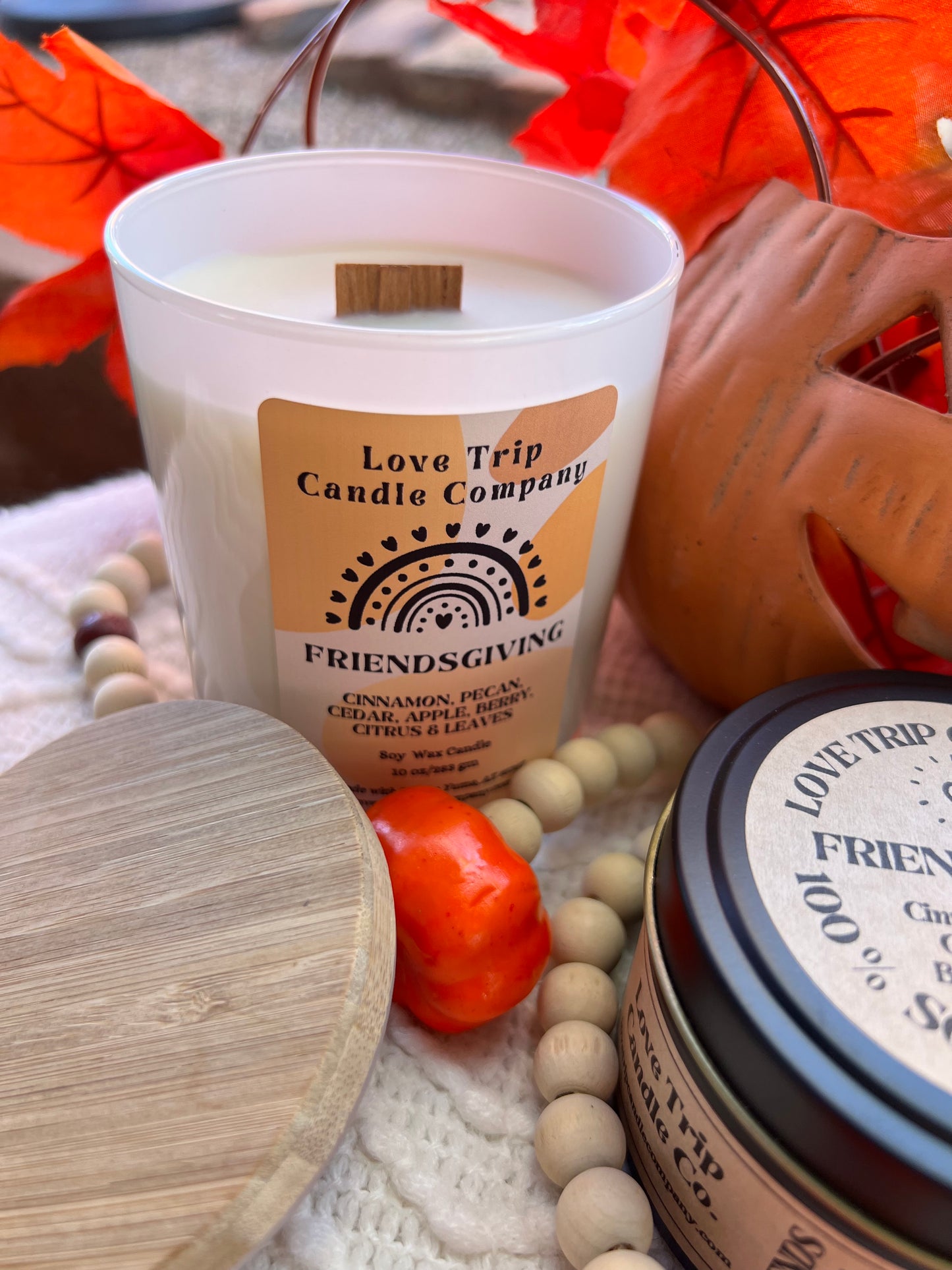 Friendsgiving Soy Wax Candle Leaves/Pecan/Cedar/Apple
